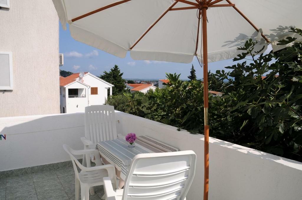 Apartmani Kovacic Murter Exterior foto