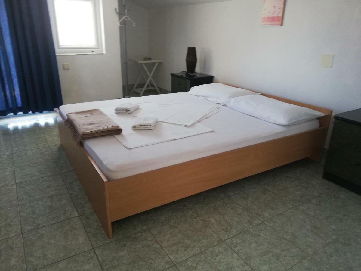 Apartmani Kovacic Murter Exterior foto